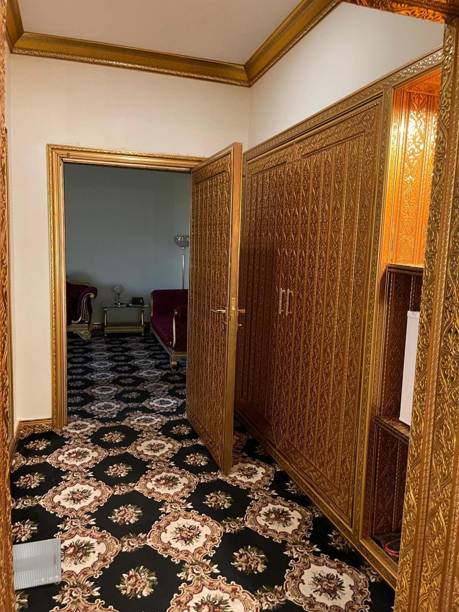 Indus Hotel Гайдарабад Екстер'єр фото