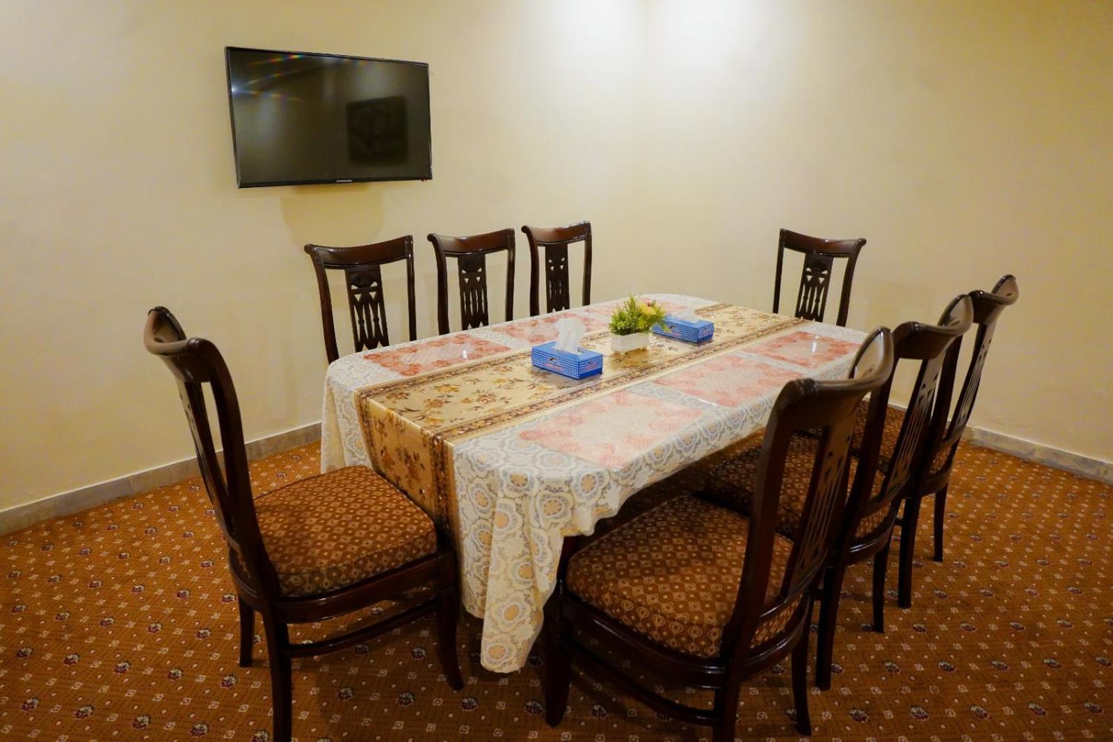 Indus Hotel Гайдарабад Екстер'єр фото